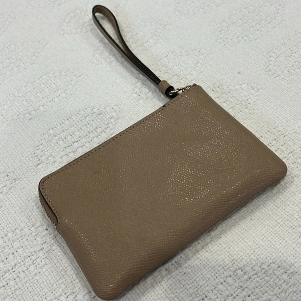Coach, New York, wristlet, wallet,‎ cream used